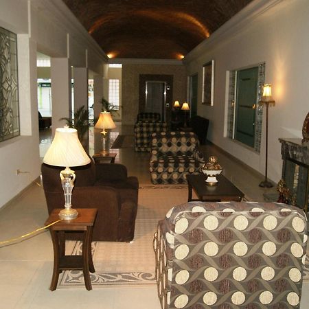 Savoy Express Hotel Torreón Buitenkant foto