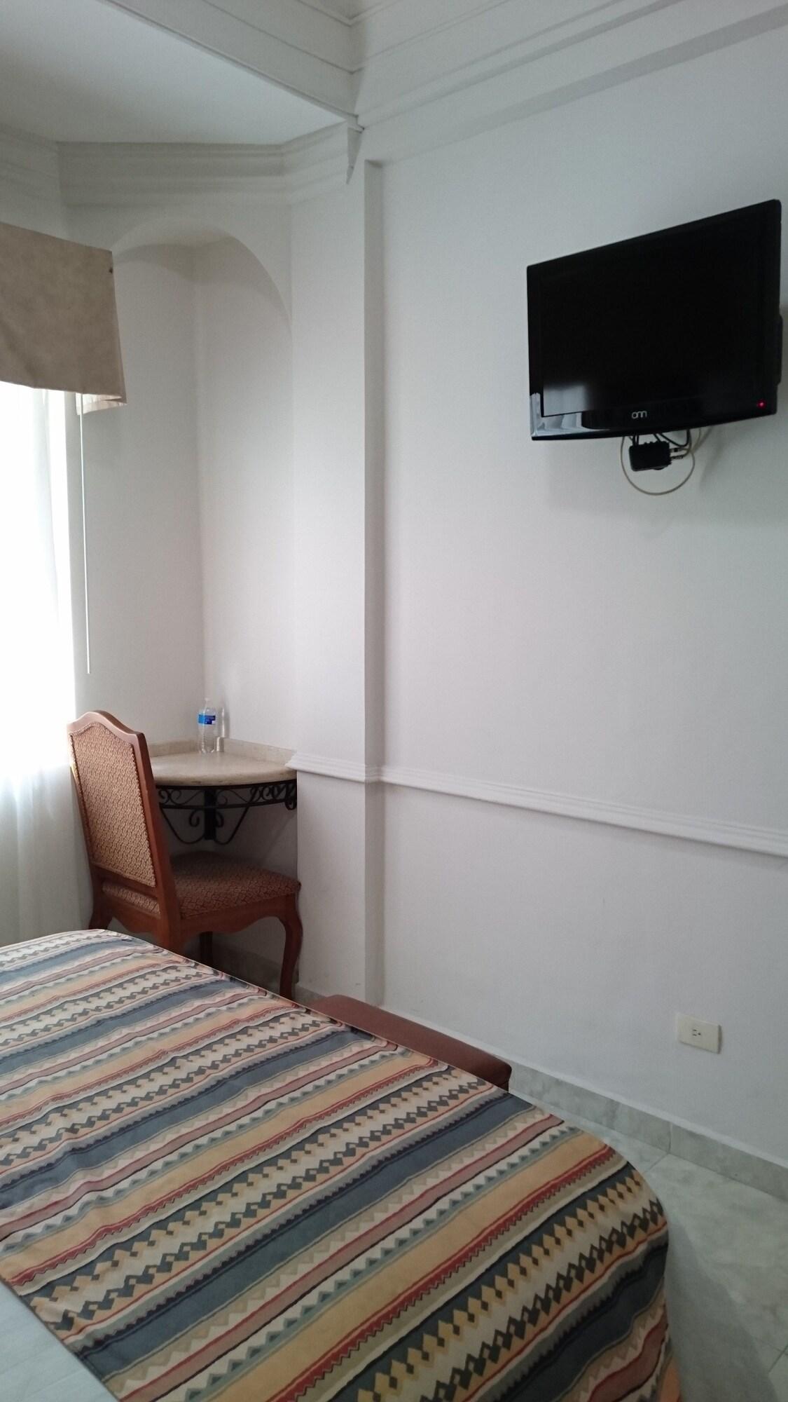 Savoy Express Hotel Torreón Buitenkant foto