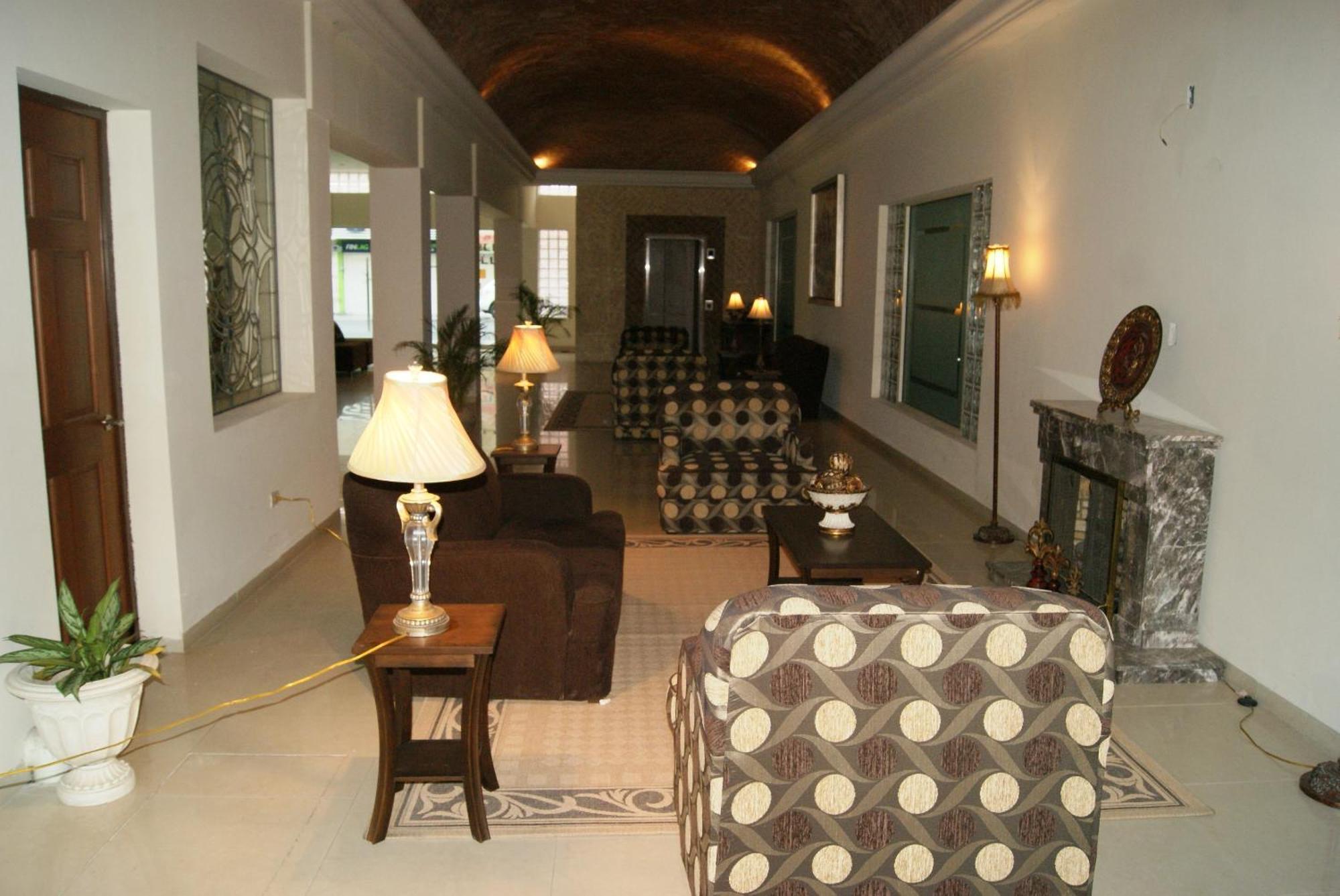Savoy Express Hotel Torreón Buitenkant foto