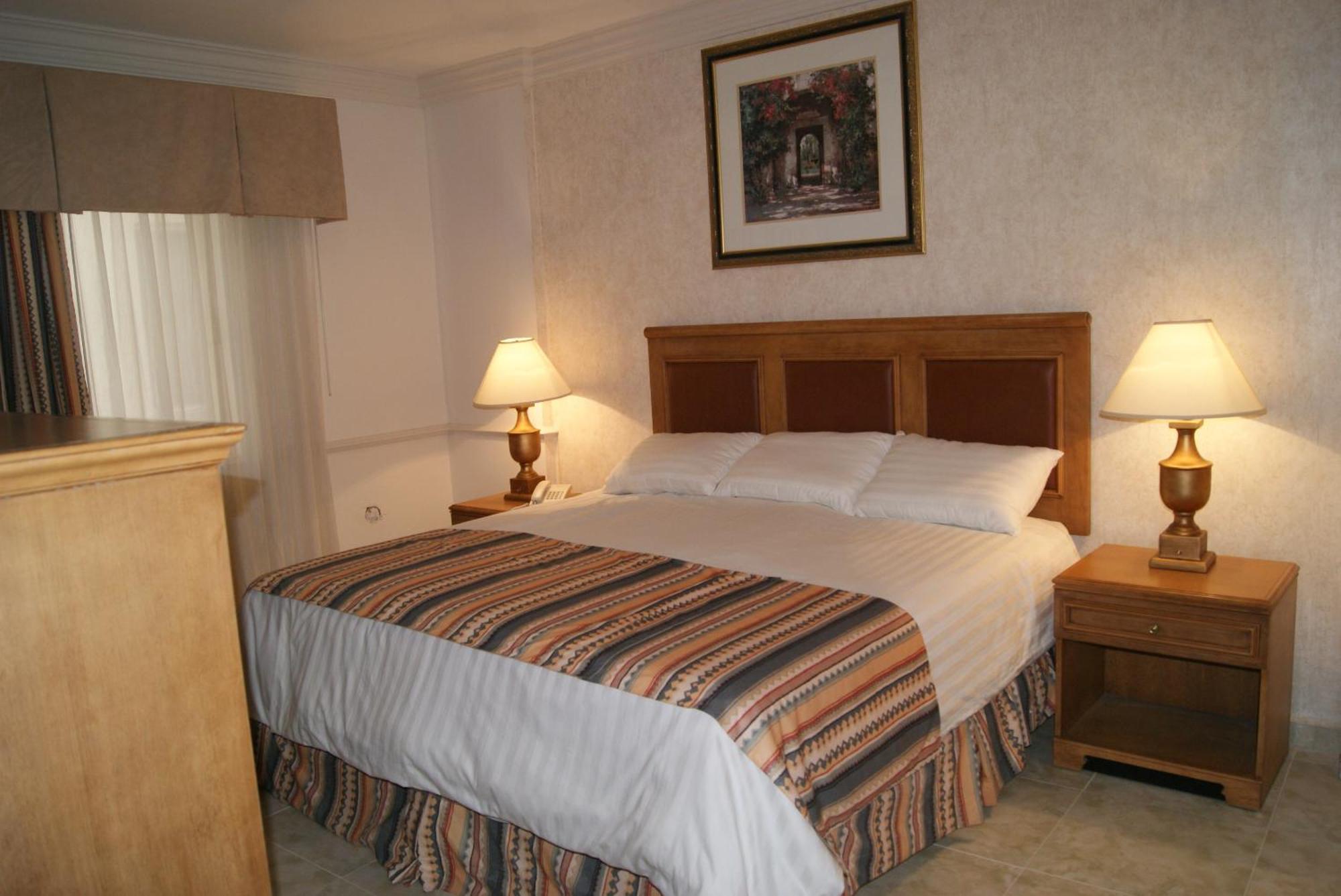 Savoy Express Hotel Torreón Buitenkant foto