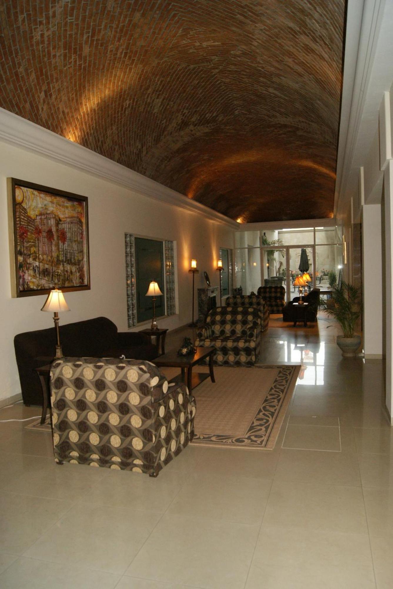 Savoy Express Hotel Torreón Buitenkant foto